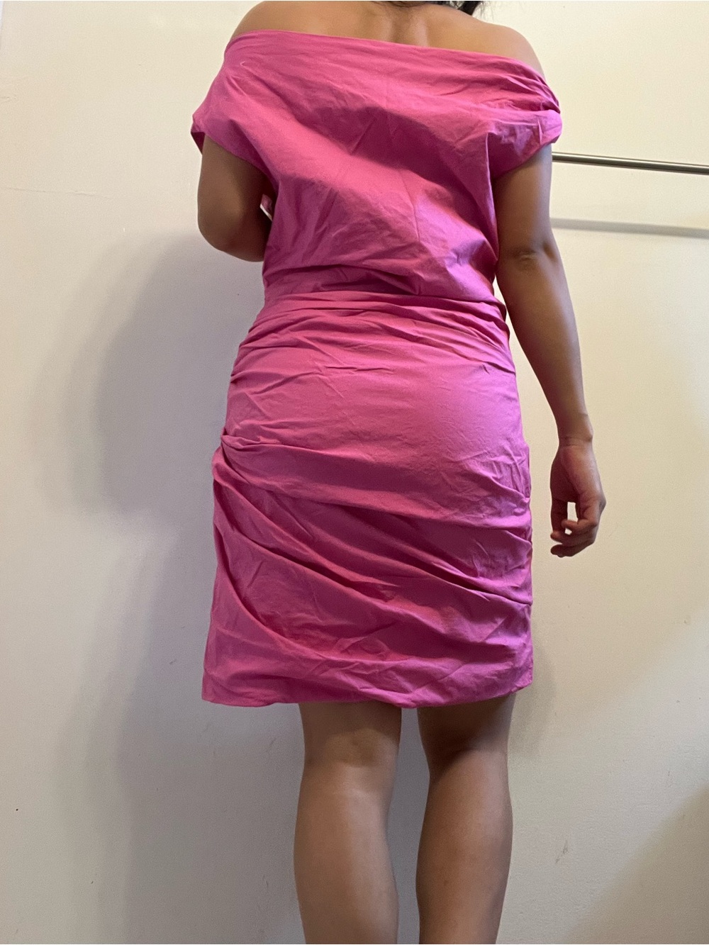 JY26 Good American Poplin Ruched Off Shoulder Mini Dress - Picture 5 of 9